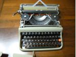 MACCHINA DA SCRIVERE OLIVETTI 22