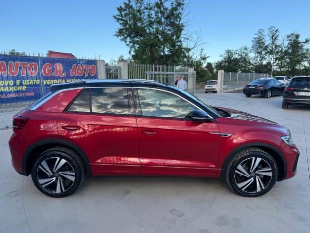 VOLKSWAGEN T-Roc DSG R-Line 2023 IVA esposta rif. 23976110 - Foto 8
