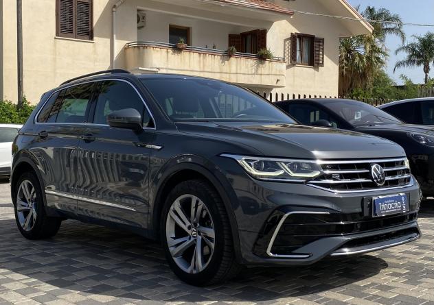 Volkswagen Tiguan R-Line 2.0 TDI 150CV DSG - Foto 3