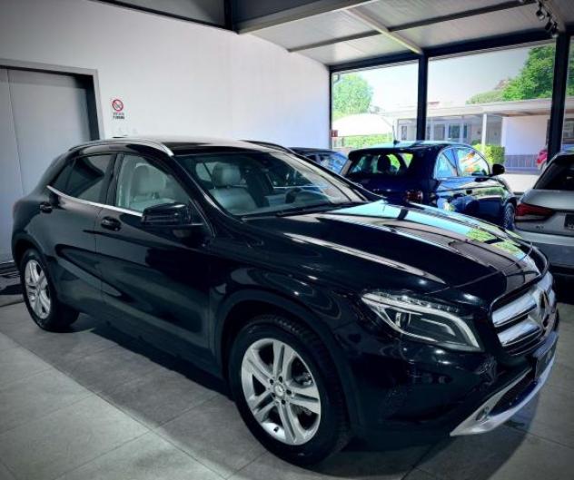 Mercedes-Benz GLA 200 d 136CV Executive Tetto Apribile - Foto 6