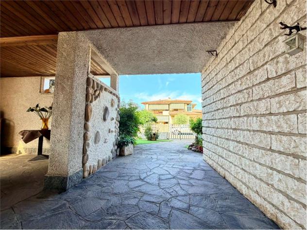 V005519 - VILLA SINGOLA CON AMPIO GIARDINO PRIVATO - Foto 7