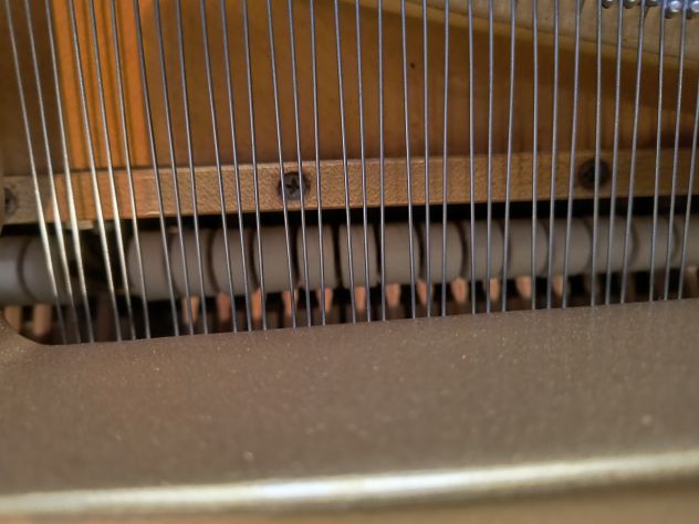 Pianoforte Yamaha C3 E seminuovo con trasporto e panca inclusi - Foto 2
