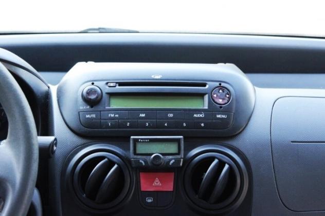 Peugeot Bipper Tepee 1.4 HDi 70CV Outdoor 2-Tronic CAMBIO AUTOMATICO TAGLIANDI IN CONCESSIONARIA CLI - Foto 4