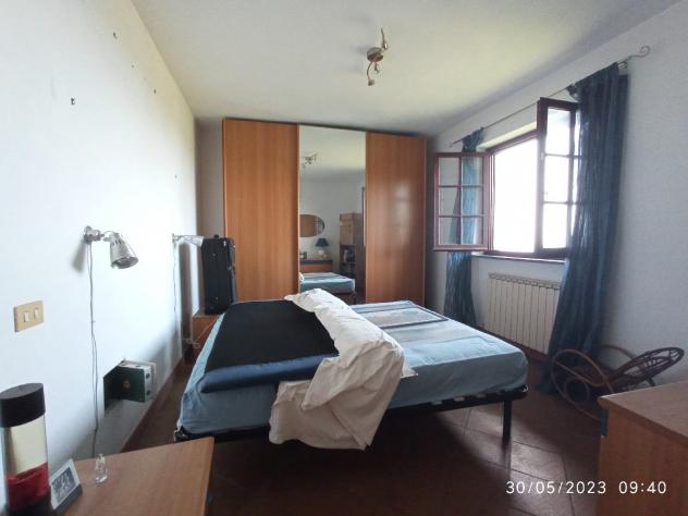 APPARTAMENTO INDIPENDENTE di 5 vani e di 90 mq (MASSAROSA) rif. 136 - Foto 14
