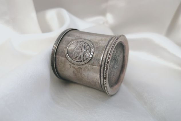 RARO PORTA-FIAMMIFERI MILITARE DA TAVOLO IN ARGENTO 800. - Foto 7
