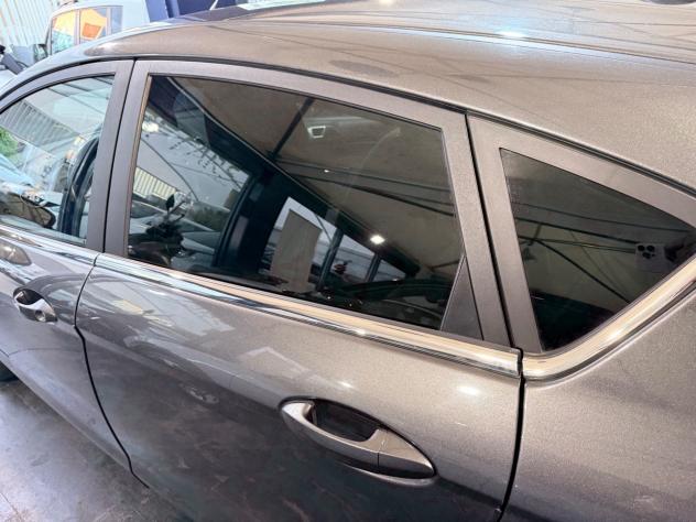 Ford Fiesta 1.4 5p. Bz.- GPL Titanium - Foto 9