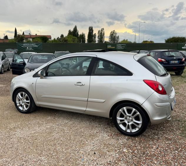 Opel Corsa 1.2 3 porte Sport Neopatentati - Foto 9