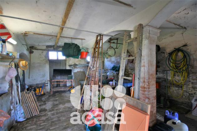 CASA COLONICA MONO O BIFAMILIARE NON VINCOLATA - Foto 14