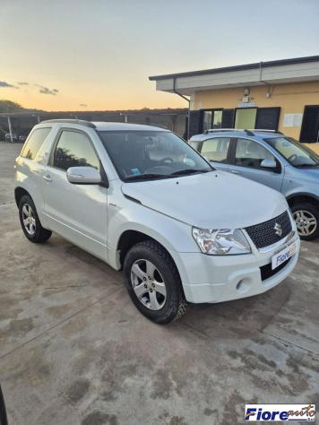 SUZUKI - Grand Vitara - 1.9 DDiS 3p. Evolution - Foto 6