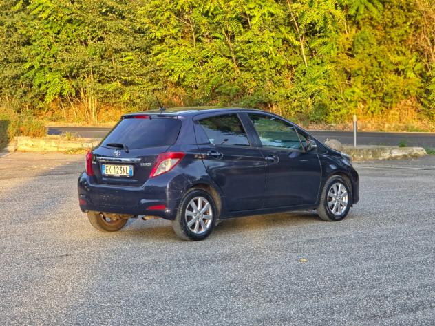 Toyota Yaris 1.4 D-4D 5 porte Lounge E5B Manuale NEO 2012 - Foto 6