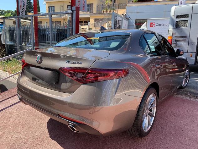 Alfa Romeo Giulia 2.2 Turbodiesel 180 CV KAMERA VETTURA AZIENDALE - Foto 6