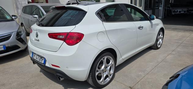 Alfa Romeo Giulietta 2.0 JTDm-2 170 CV Distinctive - Foto 6
