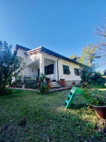 Casa singola in vendita a Marina di Massa - Massa 140 mq Rif: 1030102