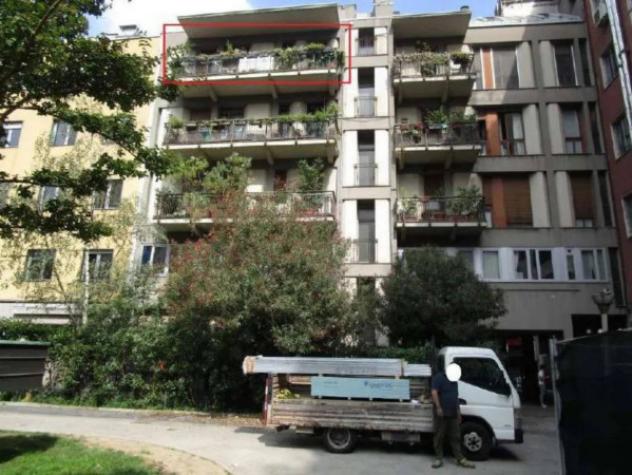 Immobile in asta di 129 m² con più di 5 locali in vendita a Milano - Foto 3