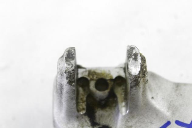 MV AGUSTA BRUTALE 800 8000B6373 STAFFA PEDANA POSTERIORE SINISTRA 12 - 16 REAR LEFT FOOTREST HOLDER CON GRAFFIO - Foto 3