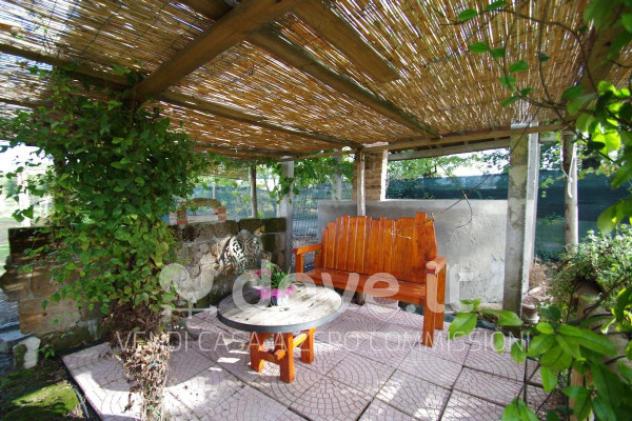 Rustico / Casale di 190 m² con 4 locali in vendita a Montepulciano