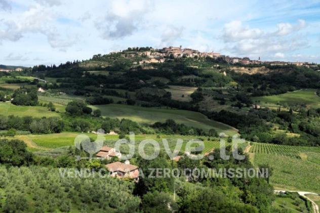 Rustico / Casale di 440 m² con più di 5 locali e box auto in vendita a Montepulciano - Foto 8