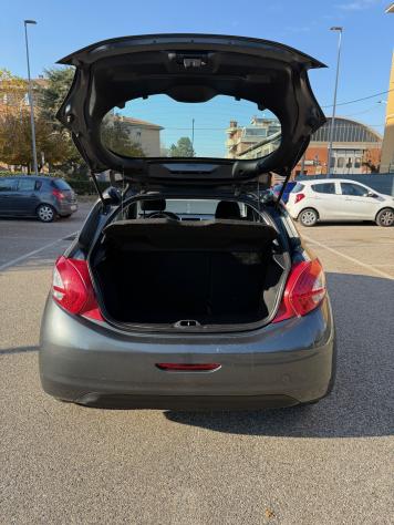 Peugeot 208 1.4 HDI - NEOPATENTATI - 12 MESI DI GARANZIA - - Foto 5
