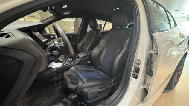 BMW 118D MSPORT 2.0 150CV- 2020 - Foto 10