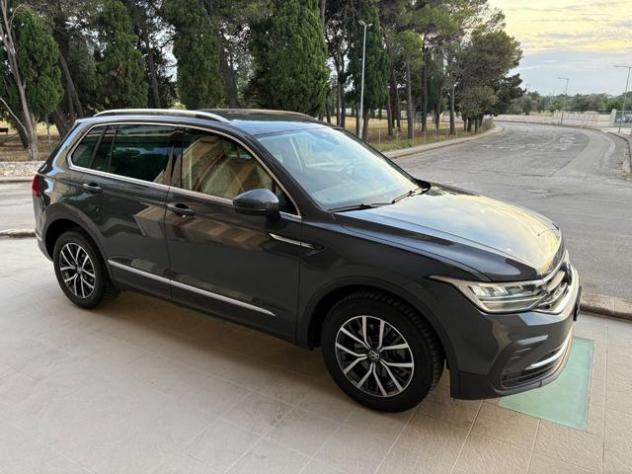 VOLKSWAGEN Tiguan 2.0 TDI 150 CV SCR DSG Life rif. 23823864 - Foto 3
