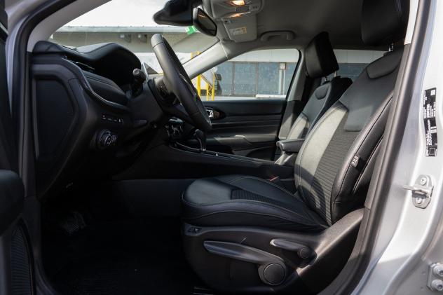 Jeep Compass 1.3 T4 190cv PHEV AT6 4xe Limited - Foto 10