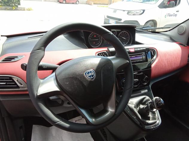 Lancia Ypsilon 1.2 69 CV GPL Ecochic Silver - Foto 8
