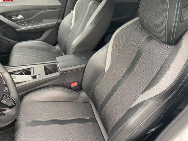 PEUGEOT 308 BlueHDi 130 S&S EAT8 SW Allure Pack rif. 24077740 - Foto 9