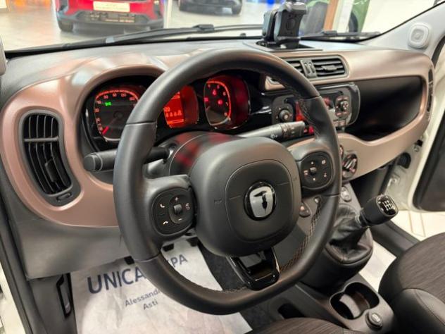 FIAT Panda 1.0 ibrida/benzina 70cv. City Cross Trussardi rif. 23937095 - Foto 10