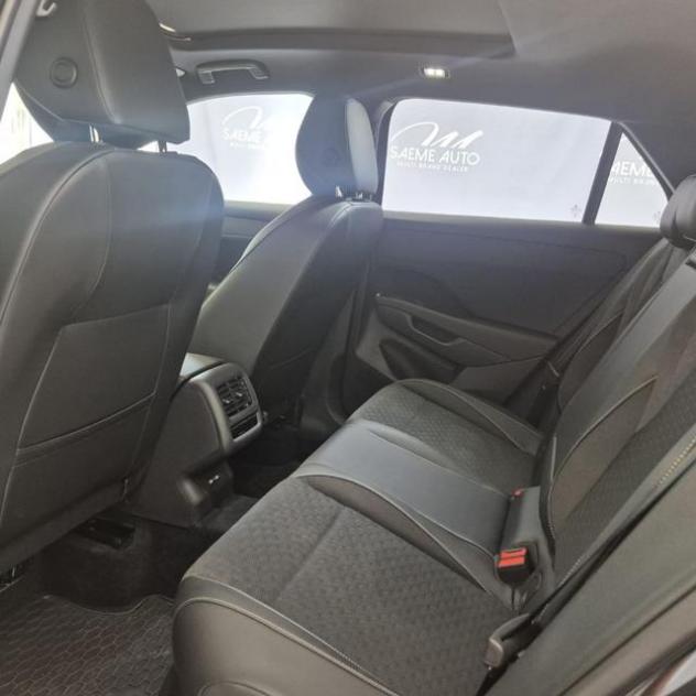 VOLKSWAGEN T-Roc 1.5 eTSI ACT 150 CV DSG R-Line *TETTO APRIBILE rif. 23962701 - Foto 8
