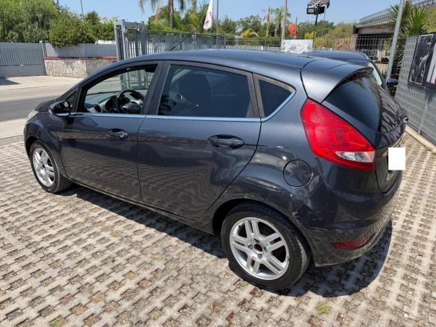 Ford Fiesta 1.2 82 CV 5 porte Titanium-11/2010 - Foto 4