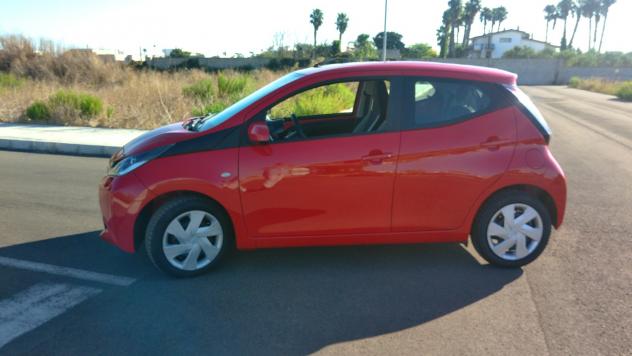 Toyota Aygo 1.0 VVT-i 69 CV 5 porte x-cool TSS - Foto 4
