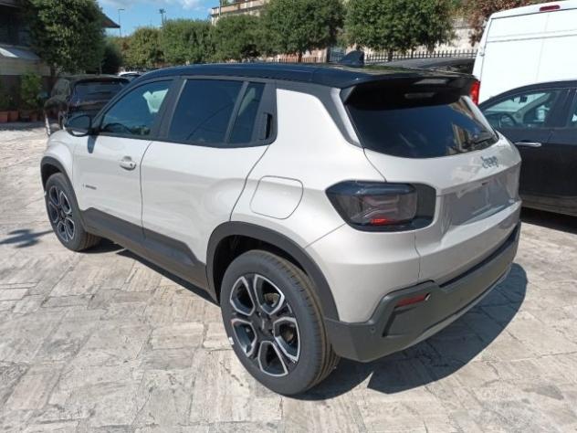 JEEP Avenger 1200 MHEV SUMMIT 110 CV AUTOM BICOLOR PACK WINTER rif. 24047394 - Foto 4