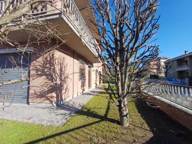 Villa di 450 m² con 4 locali e box auto doppio in vendita a Carpi - Foto 3
