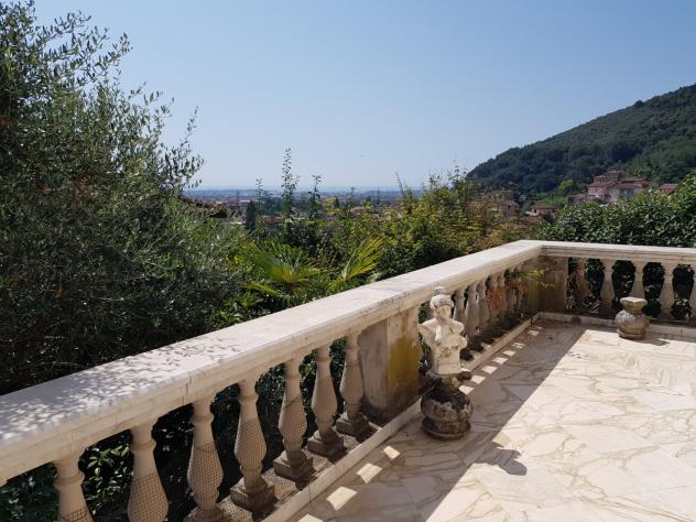 Villa in vendita a Fossola - Carrara 300 mq Rif: 1331373