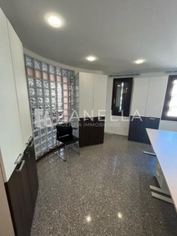 Immobile di 170 m² in affitto a Castelfranco Veneto - Foto 2