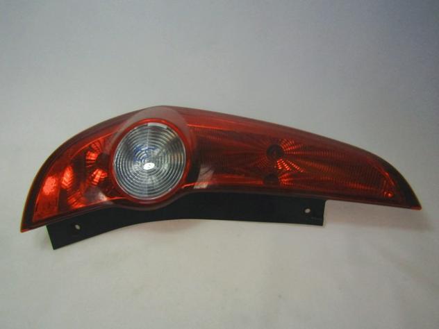 35604-52K10 FARO FANALE POSTERIORE LATO SINISTRO OPEL AGILA 1.2 B 63KW 5M 5P (2009) RICAMBIO USATO