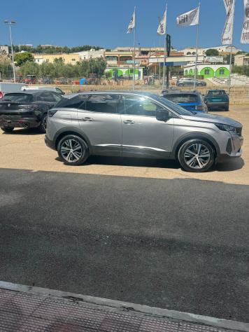PEUGEOT 3008 HDi 130 S&S EAT8 Allure Pack FULL OPTIONAL IMMATRICOLAZIONE MAGGIO 2024 - Foto 6
