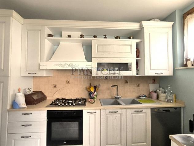 Appartamento su più livelli - zona residenziale - Foto 7