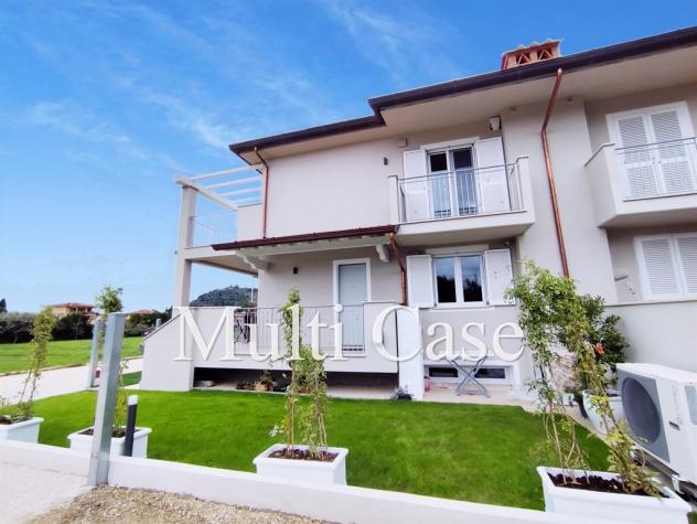 NUOVE VILLETTE CON GIARDINO A 8 MINUTI DAL MARE - CAPEZZANO PIANORE (LU) - Foto 2