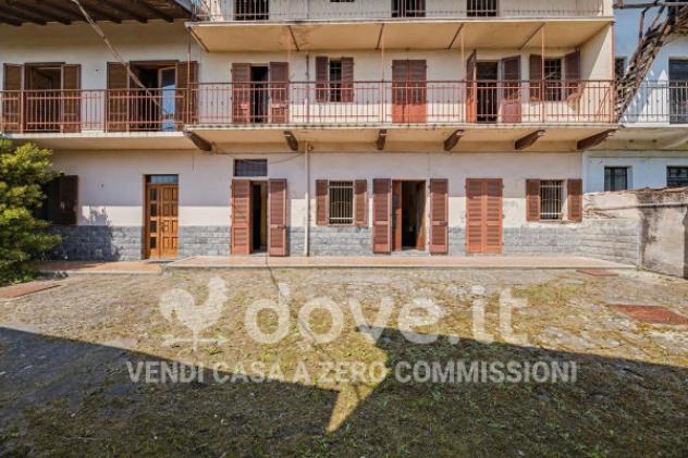 Casa indipendente di 263 m² con più di 5 locali in vendita a Divignano - Foto 2