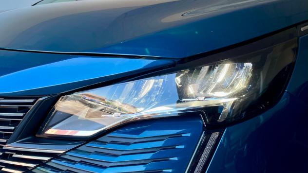 PEUGEOT 5008 1.5 ALLURE 131CV - SETTE POSTI, FULL LED, NEOPATENTATI - Foto 4