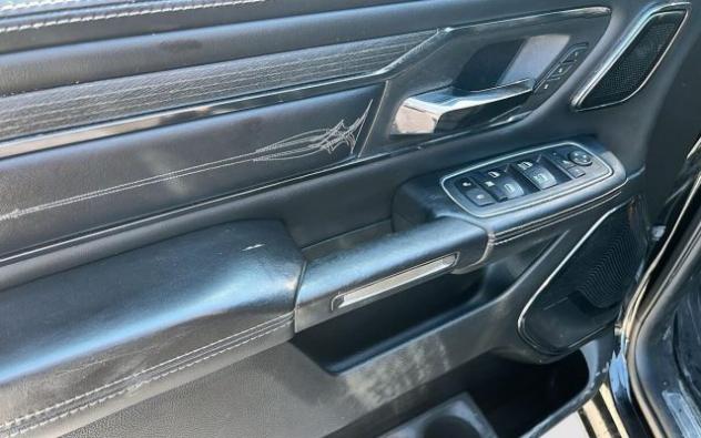 RAM 1500 5.7 V8 Crew Cab AT8 Limited Night N1 Full optional rif. 24006907 - Foto 8