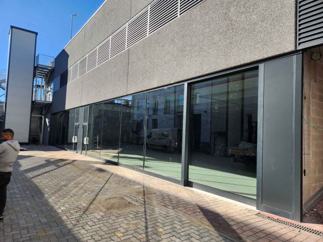 Locale per Concessionaria, Palestra, Ristorazione - Foto 2