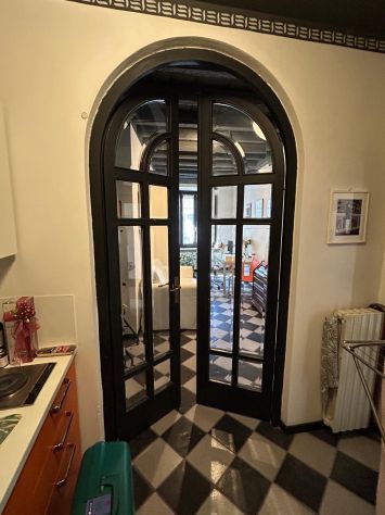 Un locale è mezzo in centro storico a Mantova - Foto 4