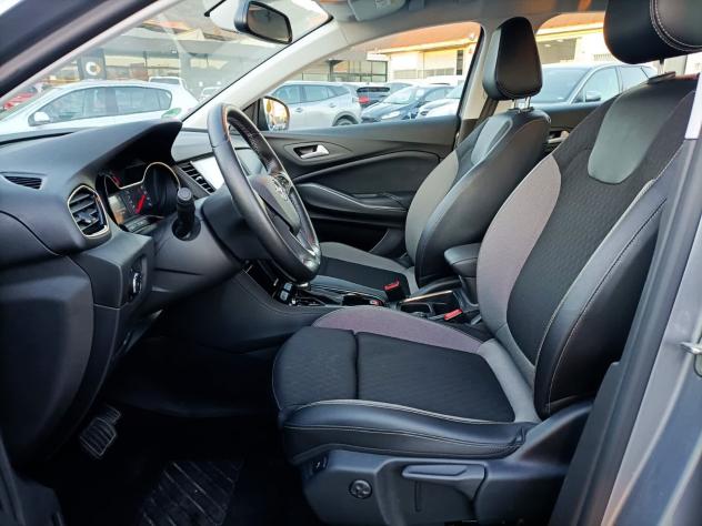 Opel Grandland 1.2 T. 12V 130CV AT8 AUT. INNOVATION - FULL LED NAV CARPLAY CLIMA SED.RISCALDABILI SENSOR CERCHI - Foto 3
