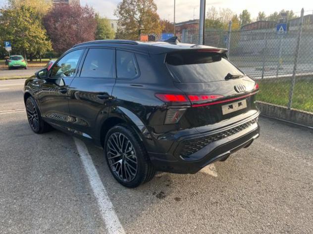 AUDI Q3 2.0 tfsi S line quattro 265cv s-tronic Km 0 rif. 24194221 - Foto 4
