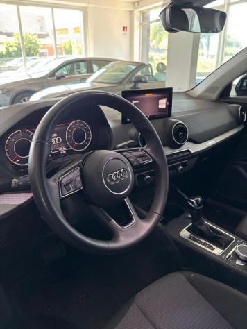AUDI - Q2 - 35 TDI S tronic Admired Advanced - Foto 10