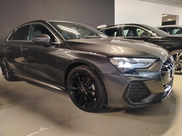 AUDI A3 4ª serie A3 SPB TDI 110 kW S tronic S line edition