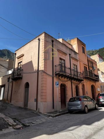Casa Indipendente in vendita a Castellammare del Golfo, Centro Città