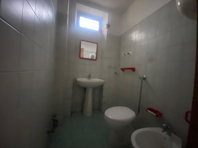 Muri negozio Via Setriere 70 Moncalieri - Foto 7